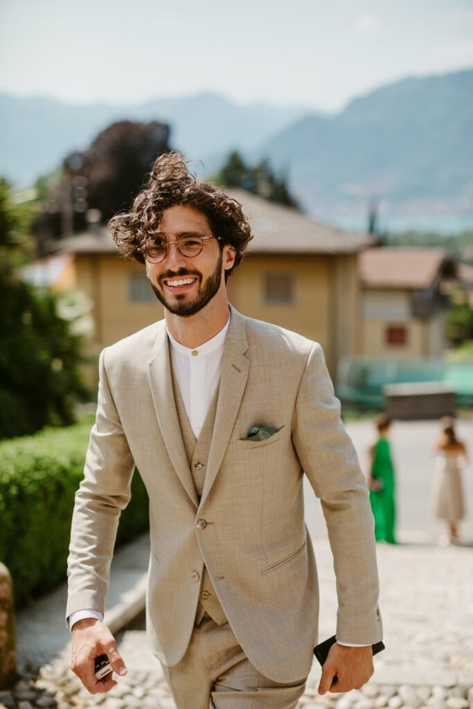 abito su misura sposo beige